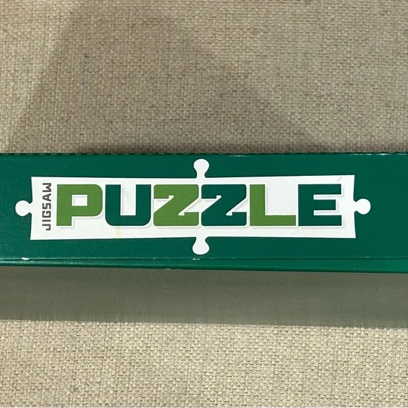 Christmas Town Square Jigsaw Puzzle - 500 Pieces - Find the Hidden Pictures - Picture 6 of 6